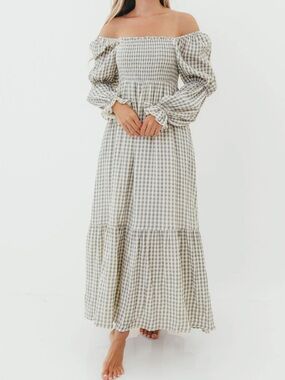 Worth Collective‼️‼️Emerson  Maxi Dress in Gray .